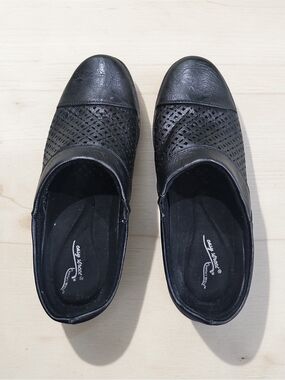 Easy Street Ladies Black Slip-On Perforated Comfort Mules